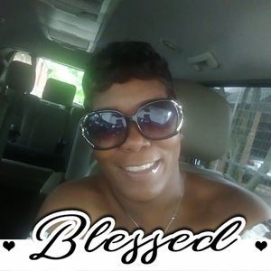 Meet your Posher, Deidre